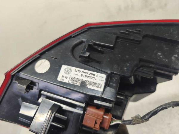 FEU ARRIERE DROIT VW - Vue 3